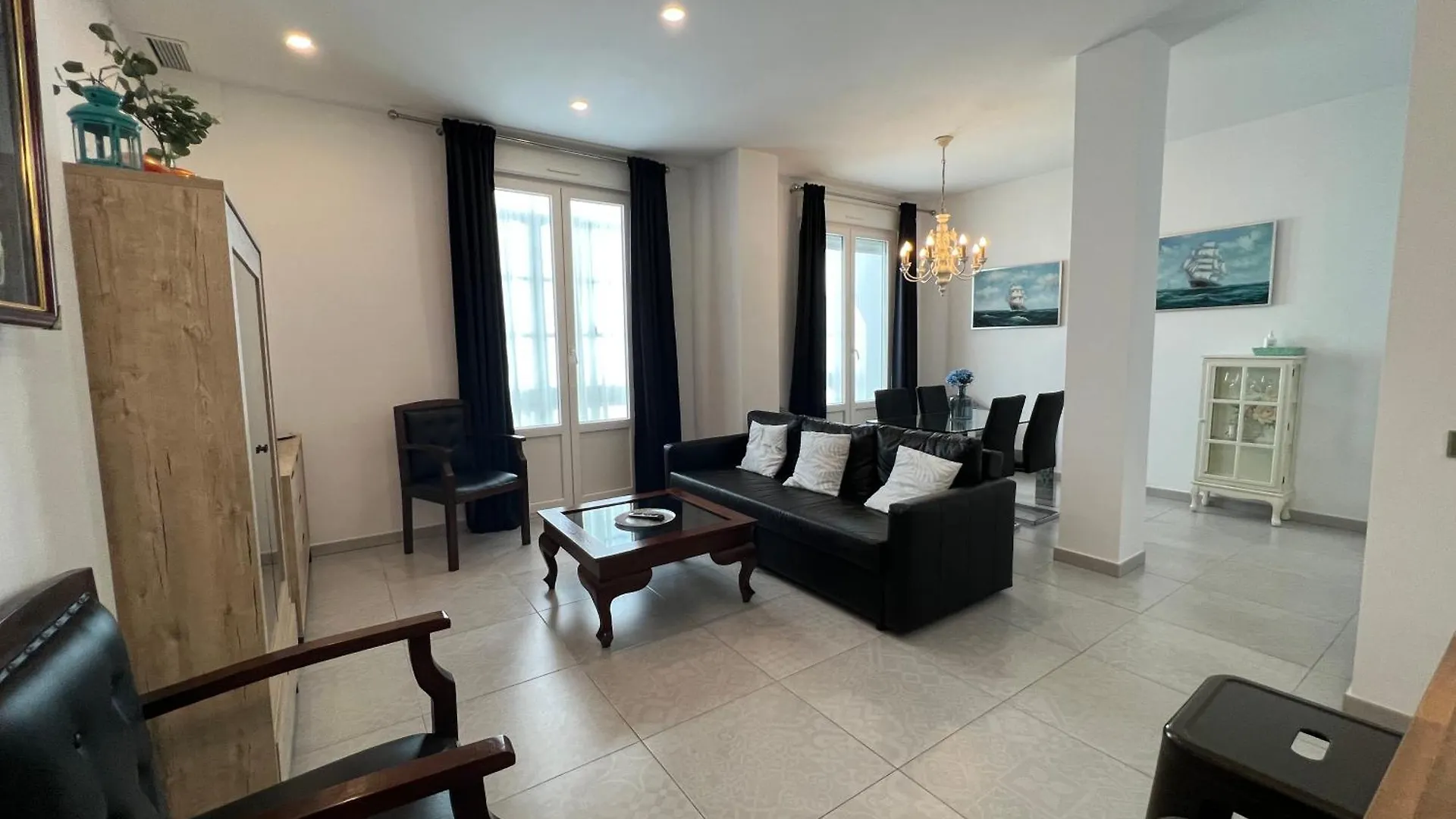 Piso Deluxe En Pleno Centro - San Juan 39 Apartment Sanlucar de Barrameda