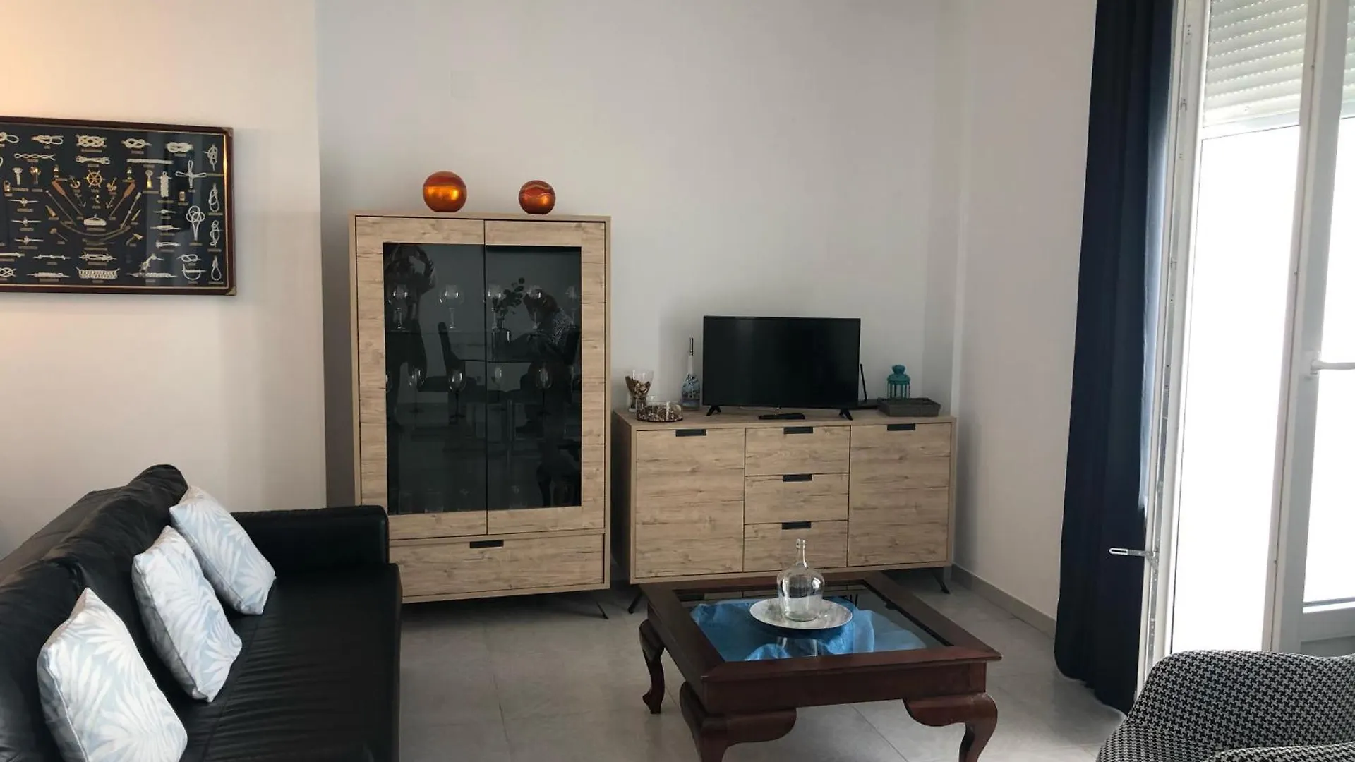 Piso Deluxe En Pleno Centro - San Juan 39 Apartment Sanlucar de Barrameda Spain